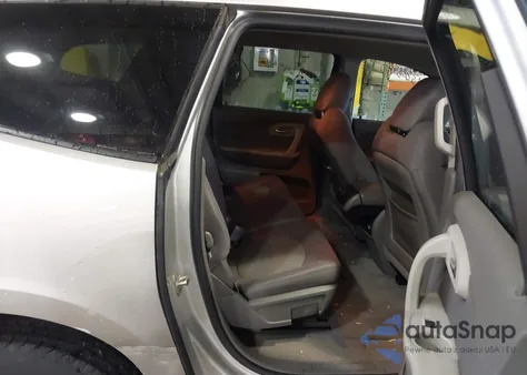 2010 Chevrolet Traverse Ls из США, поврежденный, VIN 1GNLREED5AS110342